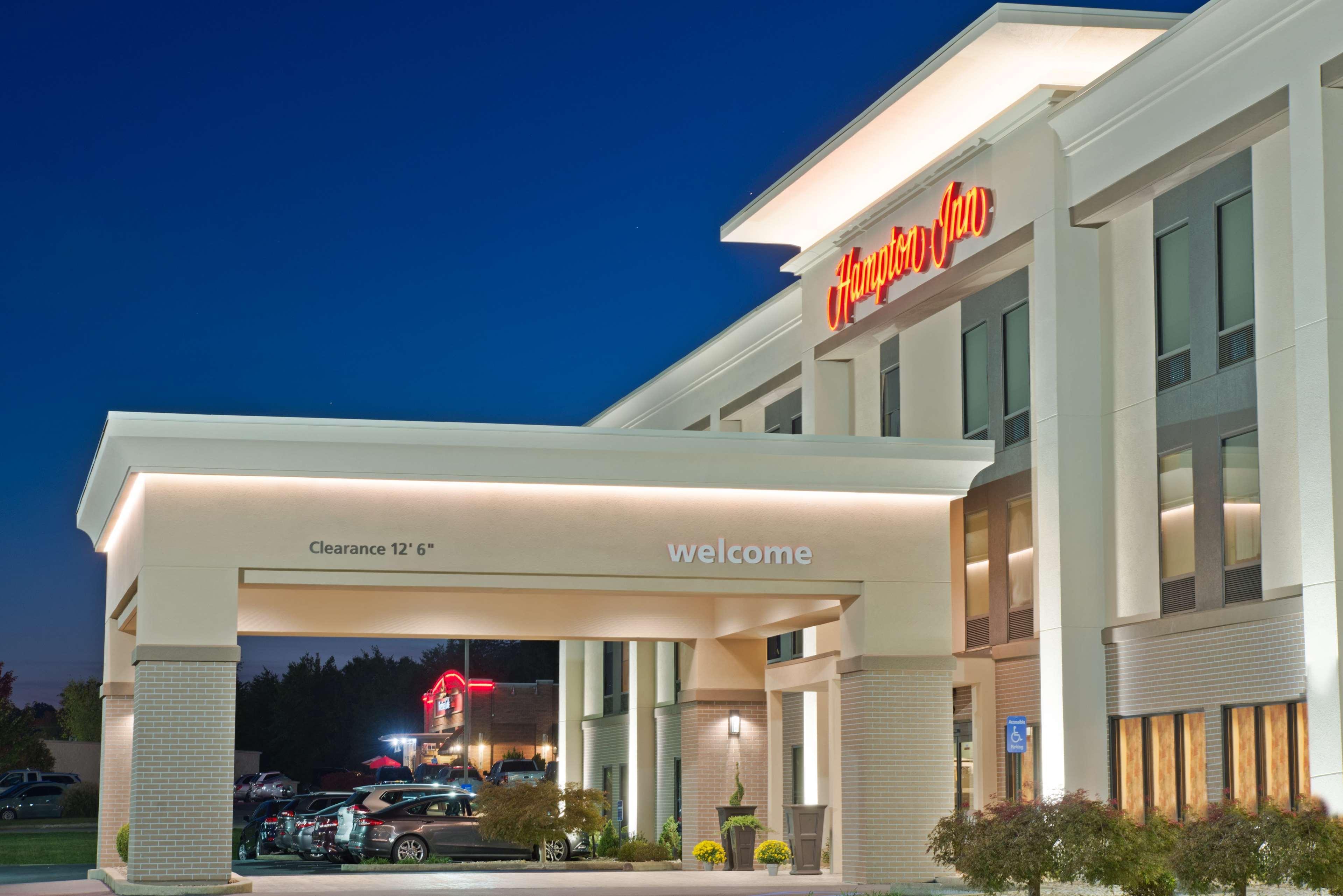 Hampton Inn Winfield Teays Valley Exteriör bild