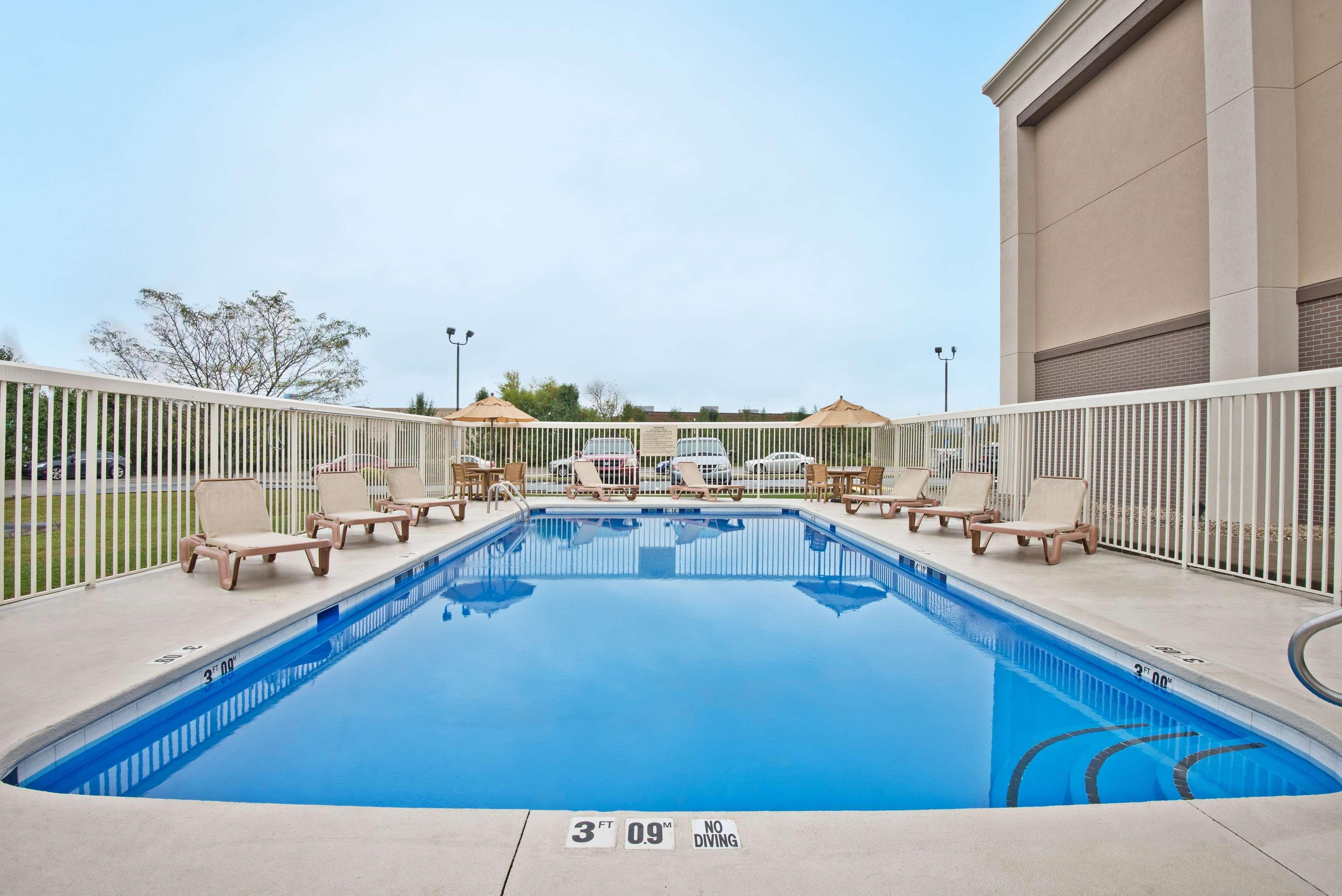 Hampton Inn Winfield Teays Valley Exteriör bild