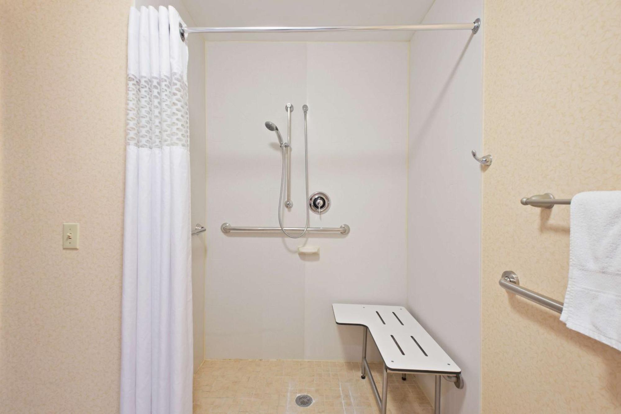 Hampton Inn Winfield Teays Valley Exteriör bild